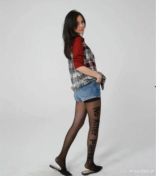 杨颖性感黑丝袜,性感女神的时尚演绎